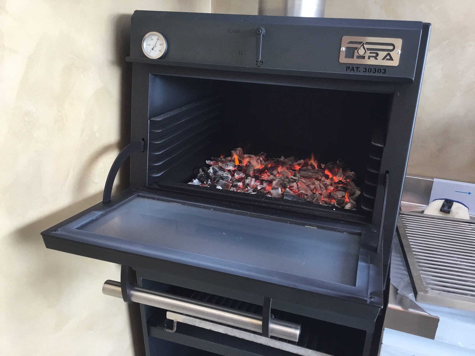 Pira black 70 forno 